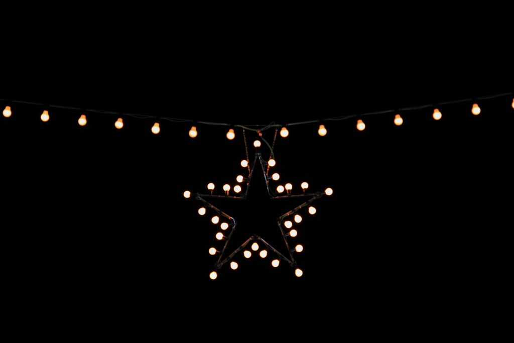 christmas-lights-1085715_1920